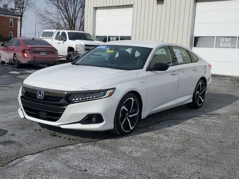 Certified 2022 Honda Accord Sport image 3
