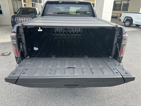 New 2026 GMC Sierra EV Elevation w/ LPO, Elevation Dark Package image 33