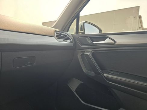 Certified 2024 Volkswagen Tiguan S FWD image 28