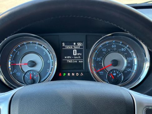 Used 2012 Chrysler Town & Country Touring-L w/ Entertainment Group #2 FWD image 23