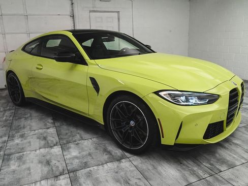 Used 2023 BMW M4 Competition image 3