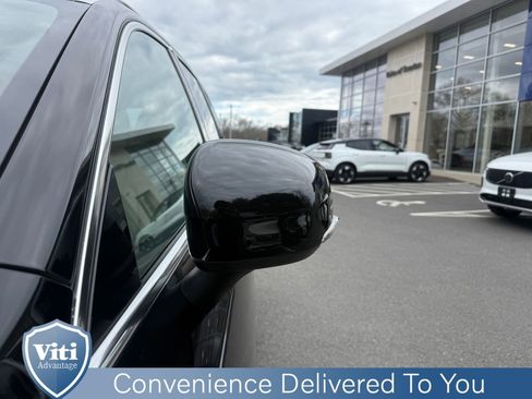 Used 2023 Volvo XC90 B5 Plus AWD/4WD image 11