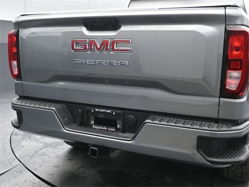 Used 2023 GMC Sierra 1500 Pro w/ Graphite Edition image 6