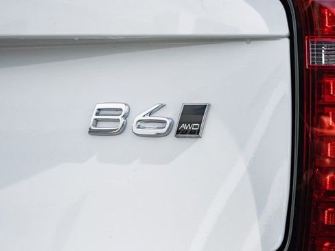 Used 2026 Volvo XC90 B6 Plus w/ Protection Package Premier AWD/4WD image 7