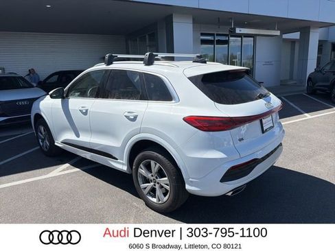 Used 2025 Audi Q5 Premium w/ Convenience Package image 4