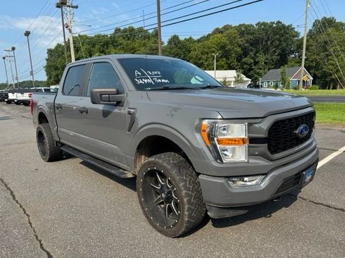 Certified 2021 Ford F150 XL w/ STX Appearance Package AWD/4WD image 3