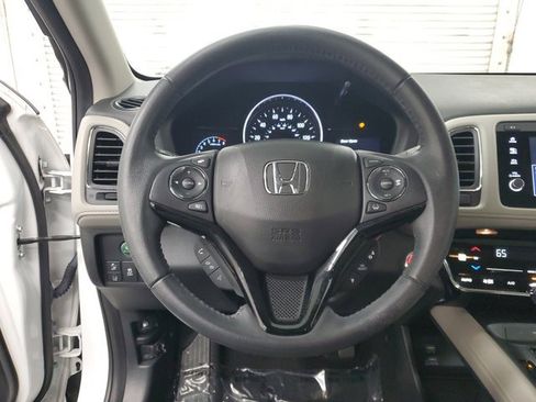 Certified 2021 Honda HR-V EX-L image 18