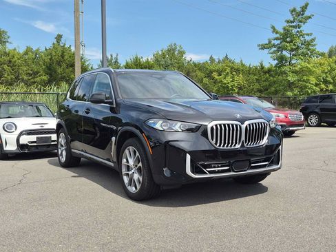 Used 2024 BMW X5 xDrive40i w/ Premium Package AWD/4WD image 2