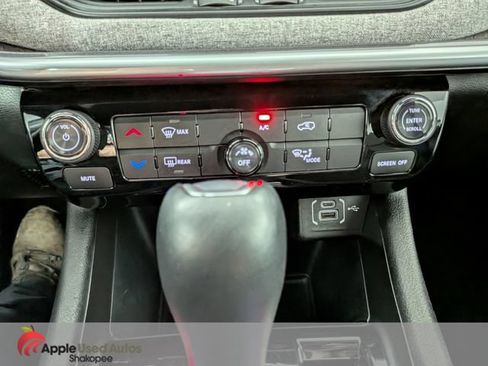 Used 2024 Jeep Compass Latitude AWD/4WD image 22