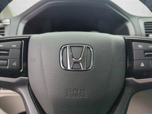 New 2026 Honda Odyssey Touring image 16