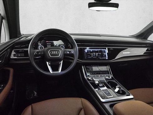 Certified 2025 Audi Q7 2.0T Premium Plus w/ Premium Plus Package image 19