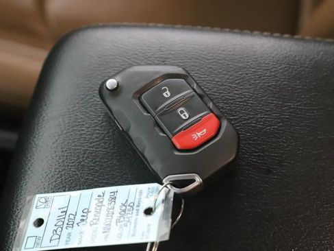 Used 2022 Jeep Wrangler Unlimited Rubicon 4xe w/ Safety Group image 19