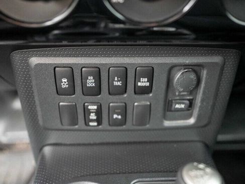 Used 2010 Toyota FJ Cruiser 4WD image 15