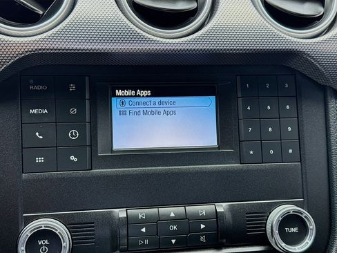 Used 2019 Ford Mustang GT RWD image 9