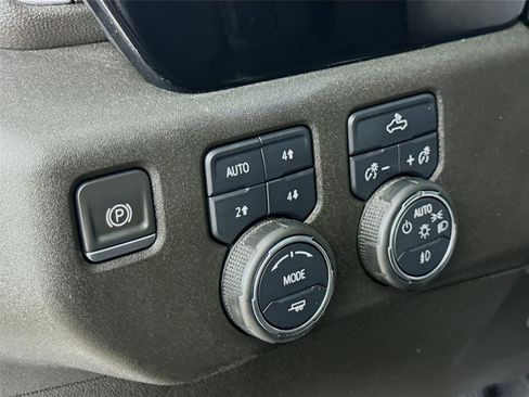Used 2022 Chevrolet Silverado 1500 RST w/ All Star Edition Plus AWD/4WD image 12