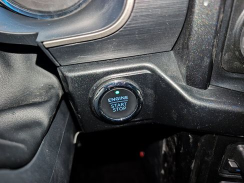 Used 2022 Ford F150 XLT w/ Equipment Group 302A High image 47