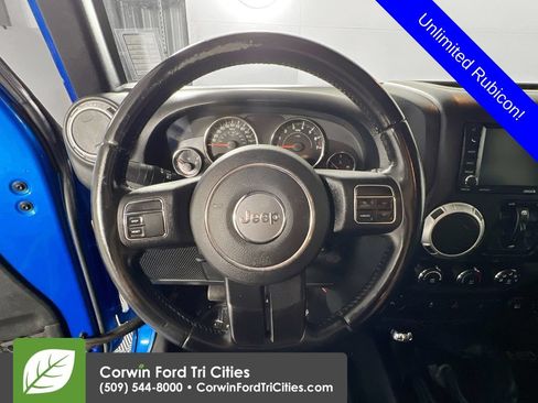 Used 2016 Jeep Wrangler Unlimited Rubicon AWD/4WD image 8