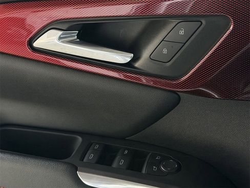 Used 2024 Chevrolet Traverse Z71 image 24