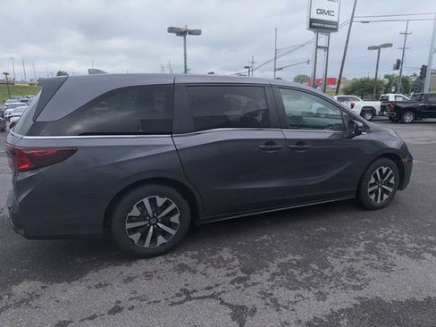 Used 2025 Honda Odyssey EX-L image 11