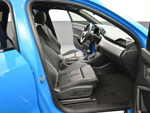 Used 2023 Audi Q3 2.0T Premium Plus w/ Premium Plus Package image 37