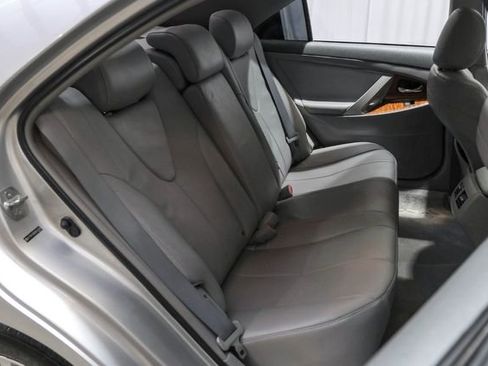 Used 2010 Toyota Camry XLE FWD image 37