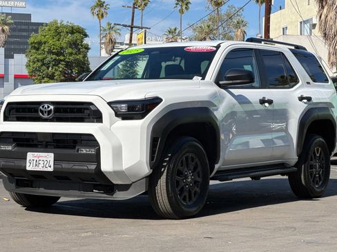 Certified 2025 Toyota 4Runner SR5 image 8