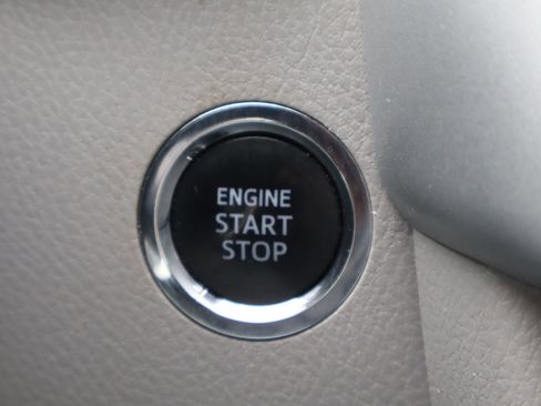 Used 2019 Toyota Highlander Limited Platinum image 60