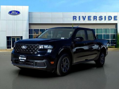 New 2025 Ford Maverick XLT w/ XLT Luxury Package image 2