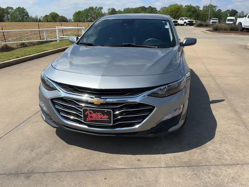 Used 2024 Chevrolet Malibu LT FWD image 3