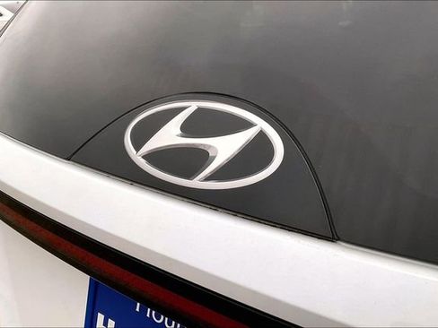 Used 2023 Hyundai Tucson Limited image 7