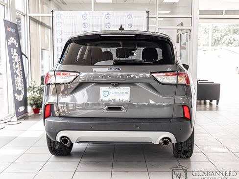 Used 2021 Ford Escape SE w/ Cold Weather Package FWD image 13