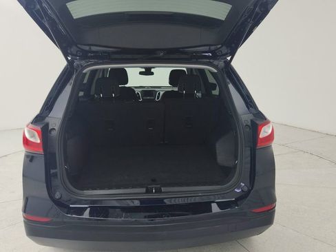 Used 2020 Chevrolet Equinox LS w/ LS Convenience Package FWD image 32