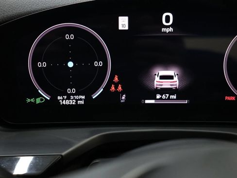 Used 2025 Porsche Panamera image 83