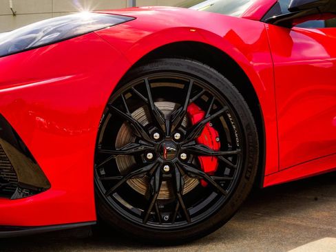 Used 2024 Chevrolet Corvette Stingray Coupe w/ Z51 Performance Package RWD image 3