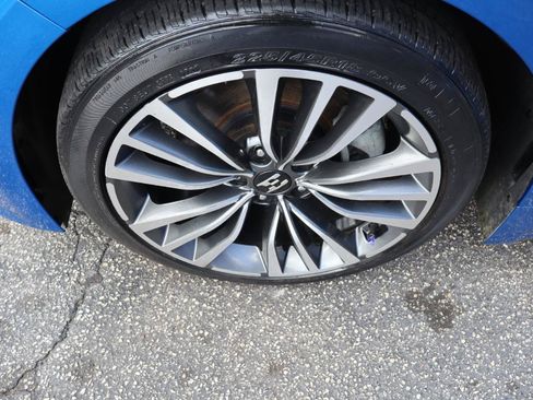 Used 2018 Kia Stinger Premium RWD image 41