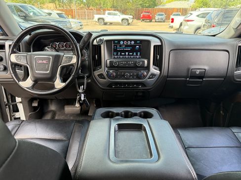 Used 2018 GMC Sierra 1500 SLT w/ SLT Premium Package AWD/4WD image 19