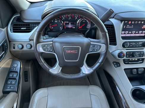 Used 2016 GMC Yukon SLT w/ Open Road Package AWD/4WD image 13