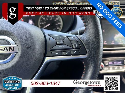 Used 2020 Nissan Versa SR w/ Convenience Package FWD image 14