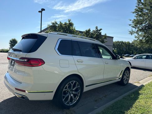 Used 2021 BMW X7 xDrive40i w/ Executive Package AWD/4WD image 5