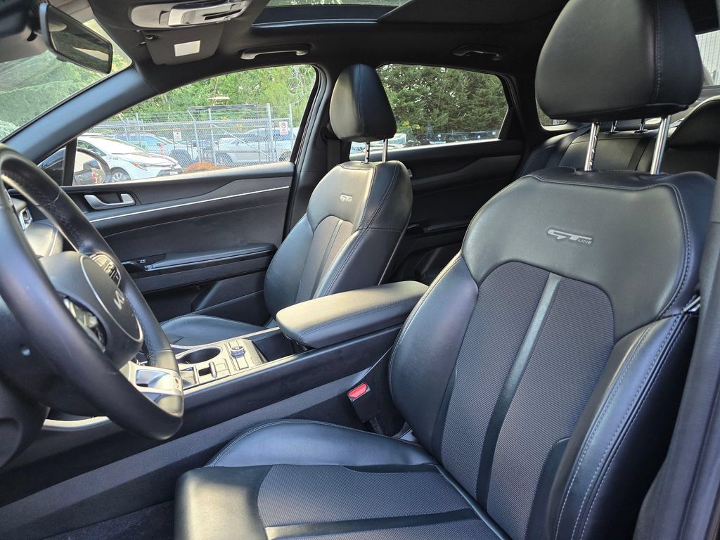 Used 2022 Kia K5 GT-Line w/ GT-Line FWD Premium Package image 12
