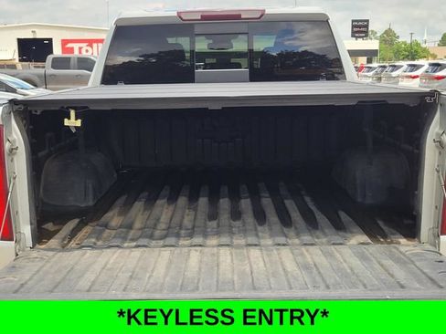 Used 2022 Chevrolet Silverado 1500 LTZ w/ LTZ Convenience Package II AWD/4WD image 10