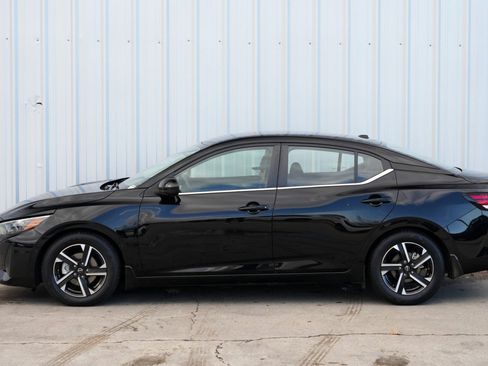 Used 2024 Nissan Sentra SV image 42