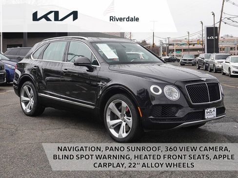 Used 2019 Bentley Bentayga AWD/4WD image 1