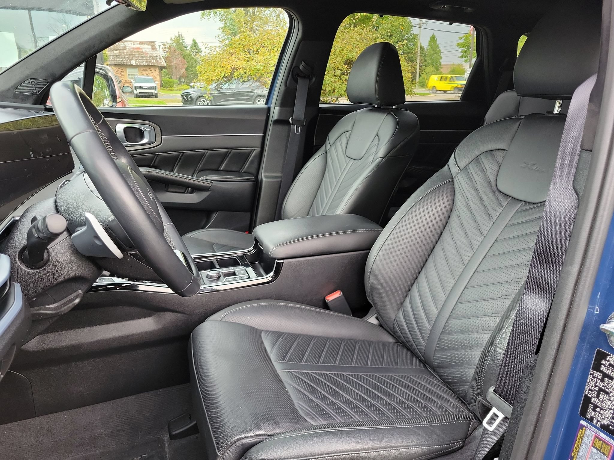 Certified 2024 Kia Sorento SX Prestige AWD/4WD image 5