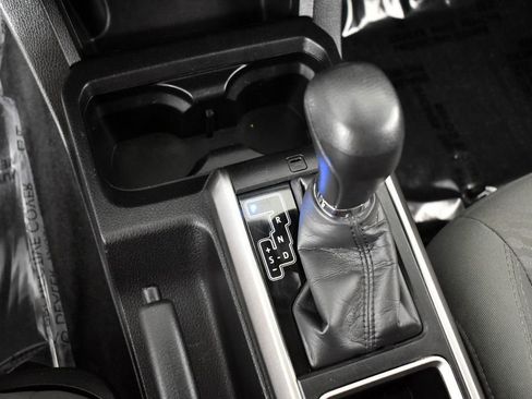 Used 2021 Toyota Tacoma SR5 image 32