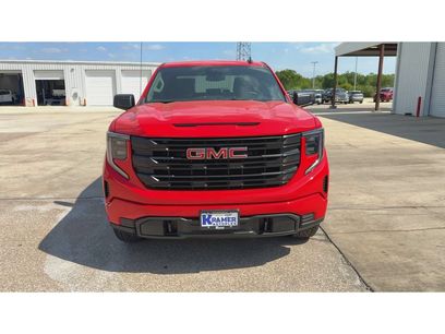 New 2026 GMC Sierra 1500 Pro w/ Graphite Edition