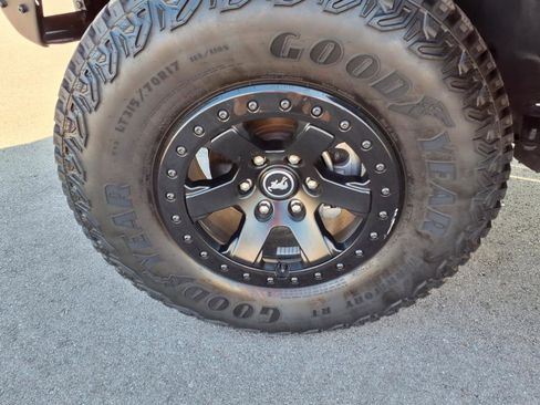 Certified 2025 Ford Bronco Stroppe Edition image 9