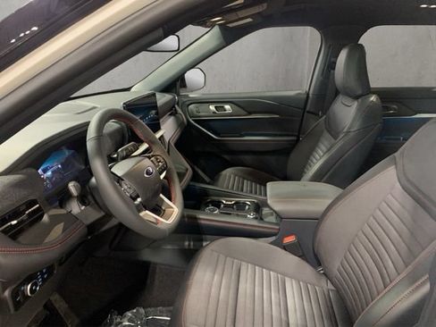 New 2026 Ford Explorer ST-Line w/ ST-Line Street Pack AWD/4WD image 9