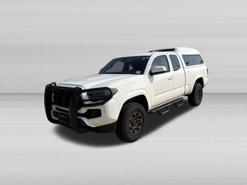 Used 2023 Toyota Tacoma SR w/ SR Convenience Package RWD image 12