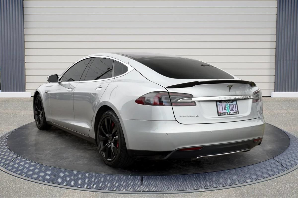 Used 2013 Tesla Model S RWD image 7